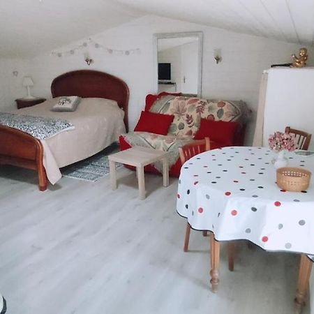 Studio Propre Et Cosy Le Mesnil-en-Vallée Zewnętrze zdjęcie